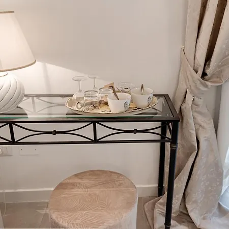 Guest house Del Papa 2*