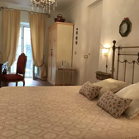 Del Papa Гостевой дом Лукка